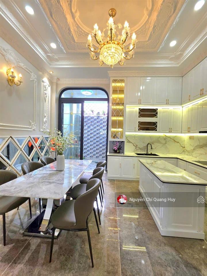 Nhà phố xây dựng mới  phong cách hoàng gia  đường 12m kdc đào tông nguyên  5m x 17m giá 9,8 tỷ