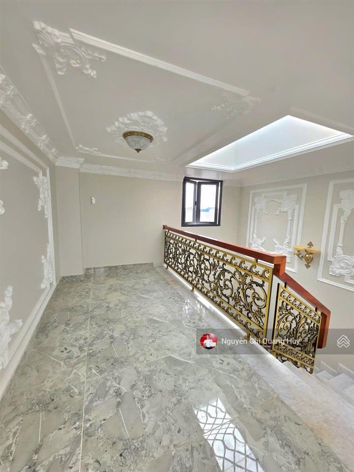 Nhà phố xây dựng mới  phong cách hoàng gia  đường 12m kdc đào tông nguyên  5m x 17m giá 9,8 tỷ