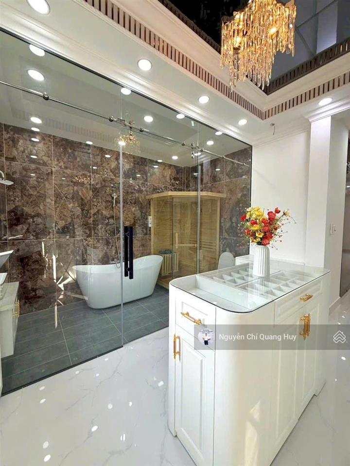 Nhà phố tân cổ điển  đường 12m có vỉa hè kdc dân trí cao  có công viên  5m x 18m giá 18,6 tỷ