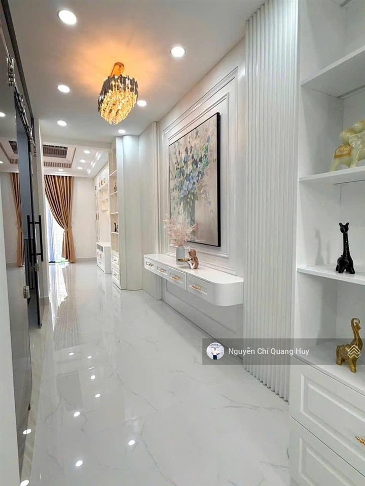 Nhà phố tân cổ điển  đường 12m có vỉa hè kdc dân trí cao  có công viên  5m x 18m giá 18,6 tỷ