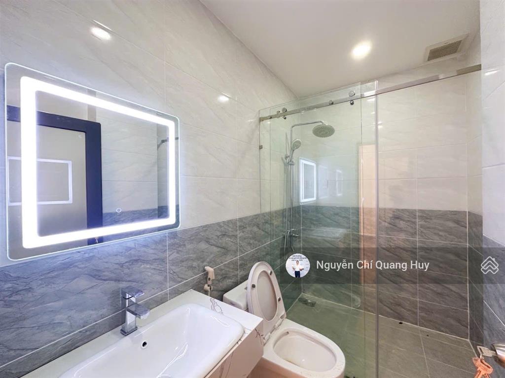 Nhà phố hiện đại  kdc dân trí cao  đường rộng 8m huỳnh tấn phát  5m x 16m sổ hồng giá 8,1 tỷ