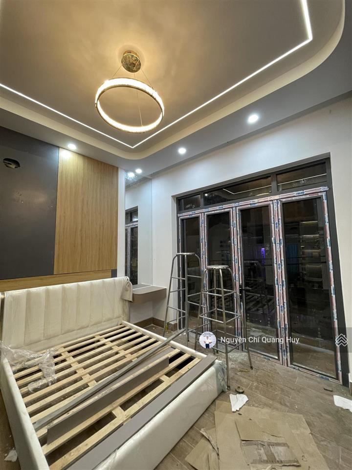 Nhà phố hiện đại  vị trí đẹp, đường thông 8m, 83 đào tông nguyên  4,3m x 12m sổ hồng giá 7,35 tỷ