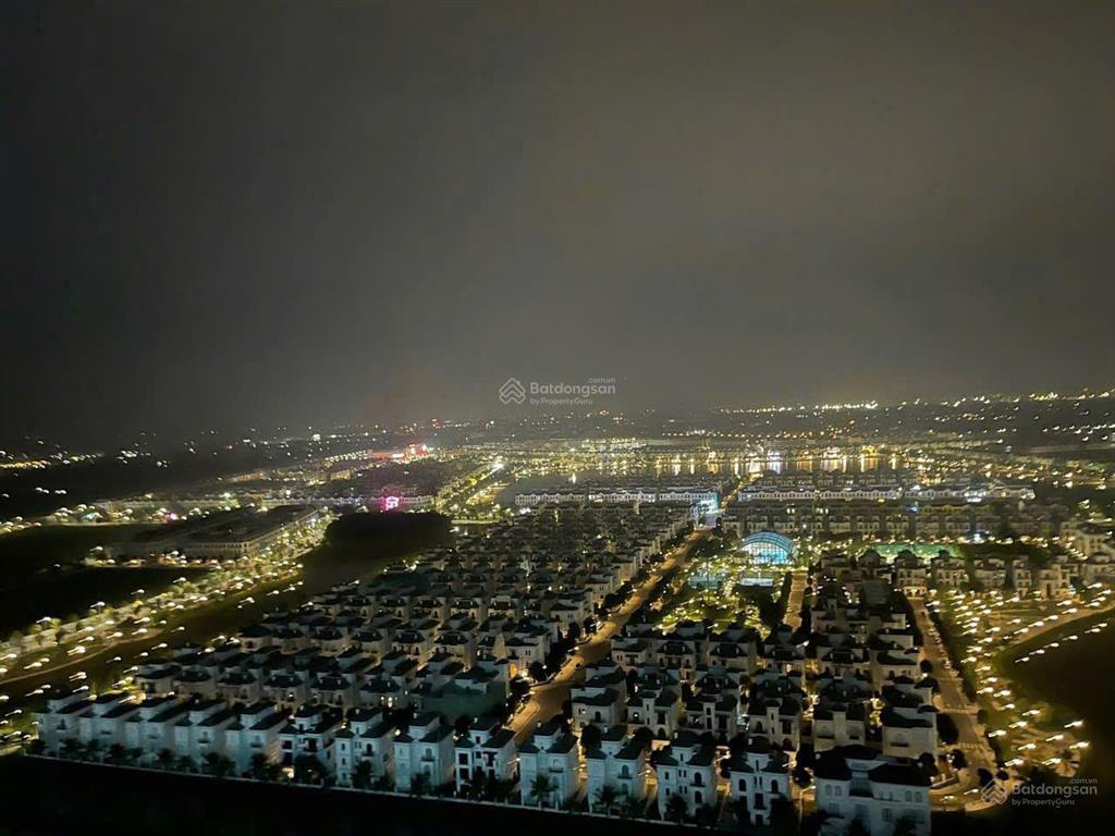 Cần bán căn góc hoa hậu 3pn tầng trung tại zenpark, 100m2 ban công đông nam full đồ giá chỉ 8.9 tỷ