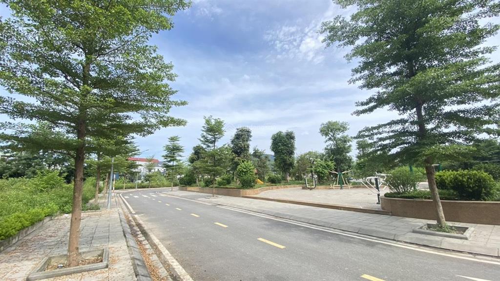 Chính chủ bán lô biệt thự góc 9downtown lương sơn sẵn sổ sang tên chỉ 26tr/m2 tặng thêm 1 chỉ vàng