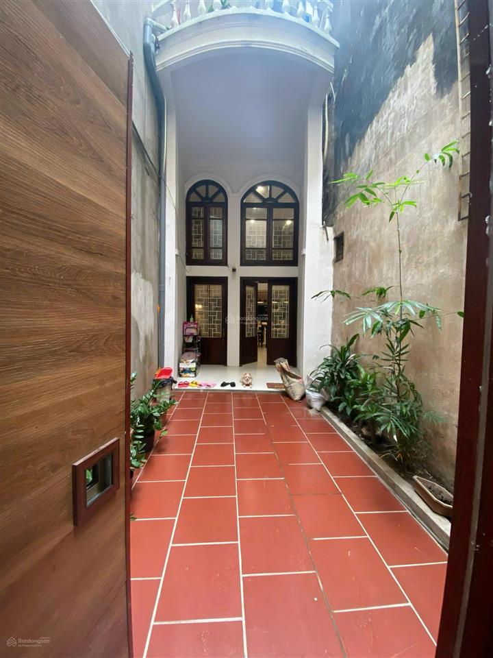Chính chủ cho thuê nhà 3 tầng ngõ 42 giang văn minh thông ra đội cấn