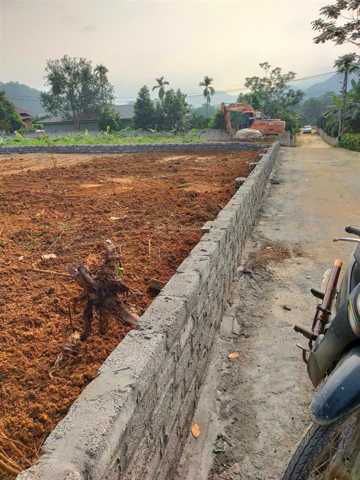 Bán lô đất đẹp đường yên bình thạch thất, giá đầu tư, chia lô, chính chủ, cách mặt đường hcm 20m