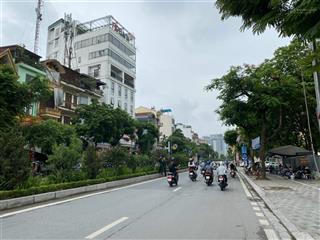 Bán 80m2 giá đất mặt phố lạc long quân, mặt tiền rộng 8,3m, lô góc, một mặt ngõ, giá hợp lý, đầu tư