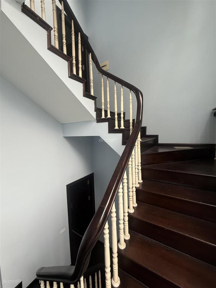 Bán nhà riêng gần công viên nước hồ tây, trịnh công sơn, lạc long quân, ngõ thông rộng, gần mặt phố