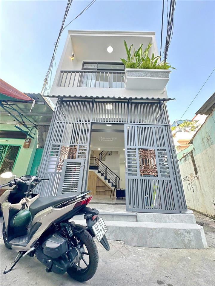 Nhà đẹp lô nhì trần xuân soạn cách mt chỉ 10m