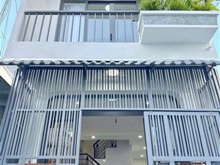 Nhà đẹp lô nhì hẻm 5m trần xuân soạn  cách mt vài bước chân