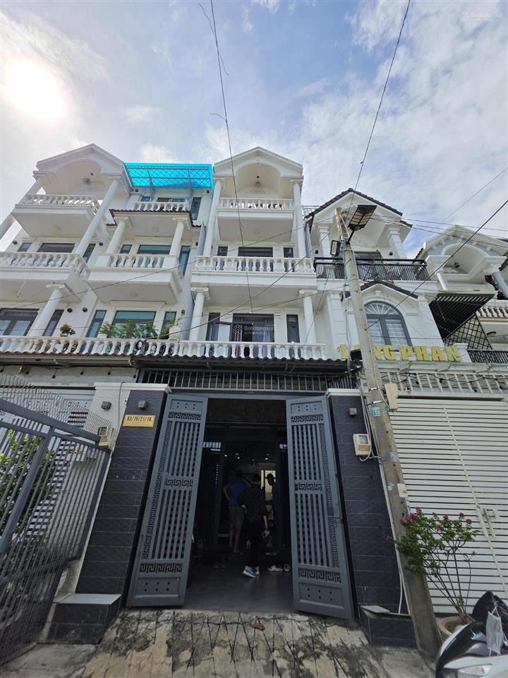 Nhà đẹp 3 tầng hxh khu sài gòn mới tt nhà bè