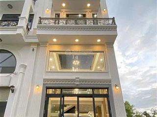 Bán nhà mới xây đường số hoàng quốc việt  ngay sân vận động quân đội