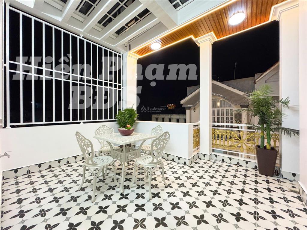 Nhà mới hiện đại full nội thất  hxh 6m tiện kdmb