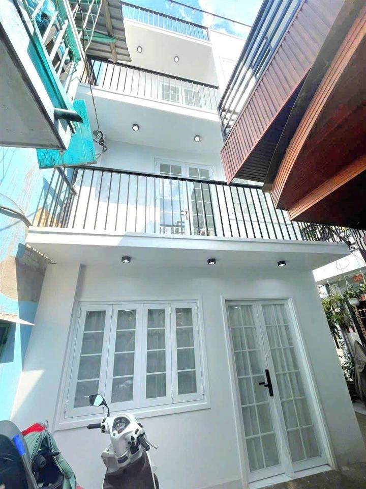 Nhà phố phong cách homestay mini hẻm 4m ngay phố trần xuân soạn q7  cách q4 chỉ 500m