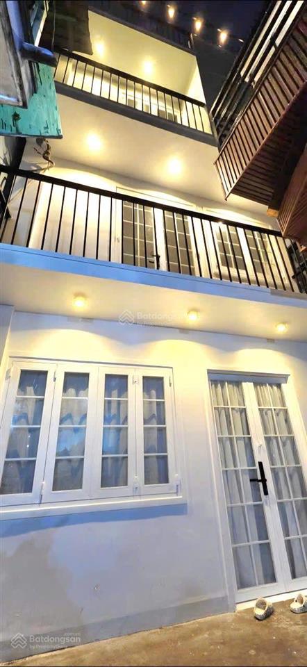 Nhà phố phong cách homestay mini hẻm 4m ngay phố trần xuân soạn q7  cách q4 chỉ 500m