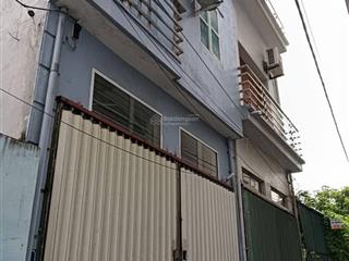 Bán nhà 3 tầng dân xây 32m2 đúng như hình ô tô vào ngõ thông hàng xóm vinhomes ocp gia lâm