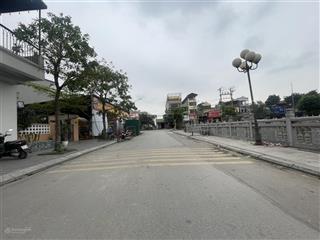 View mặt hồ phố, kinh doanh buôn bán sầm uất, diện tích 88.9m2, mặt tiền 5.5m, tại khu phố hà mãn
