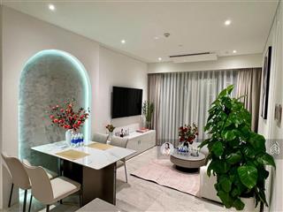 Bán 2pn  căn góc  view hồ bơi, cầu ba son  căn hộ opera thủ thiêm