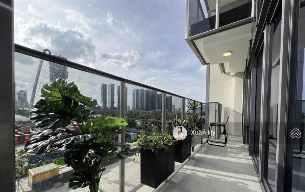 Bán "siêu phẩm" duplex the opera (metropole), 134m2, thông tầng, có nội thất. hàng hiếm.