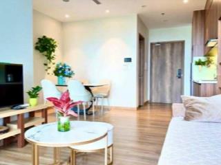 Mời thuê căn 2pn 2wc 62m2 đủ đồ view hồ ban công đn toà l1 landmark. hl 0964 007 *** ạ