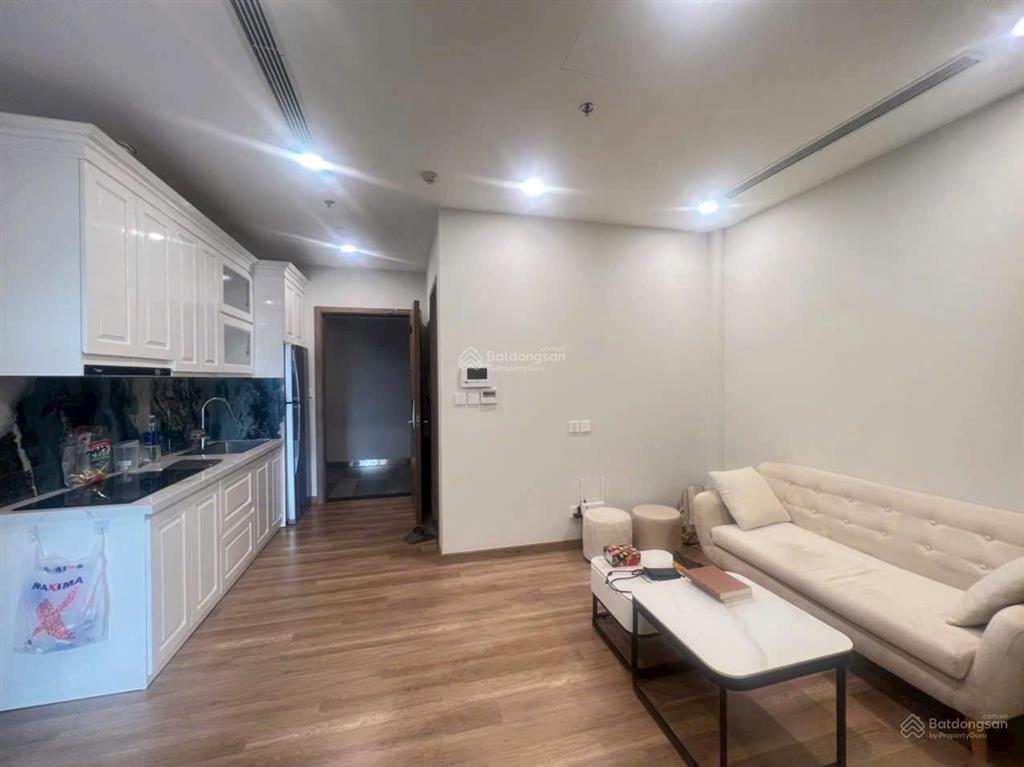 Cần bán căn hộ 1pn 1wc 32m2 đủ đồ tầng cao view sông hồng toà r1 onsen.hl 0964 007 *** ạ