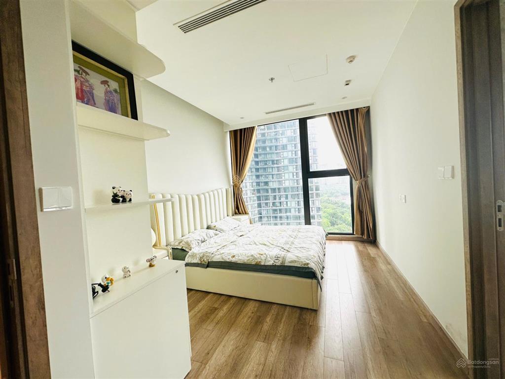 Mời thuê căn hộ 3pn 2wc 114m2 đủ đồ view trực diện hồ thiên nga toà l1 landmark.hl 0964 007 *** ạ