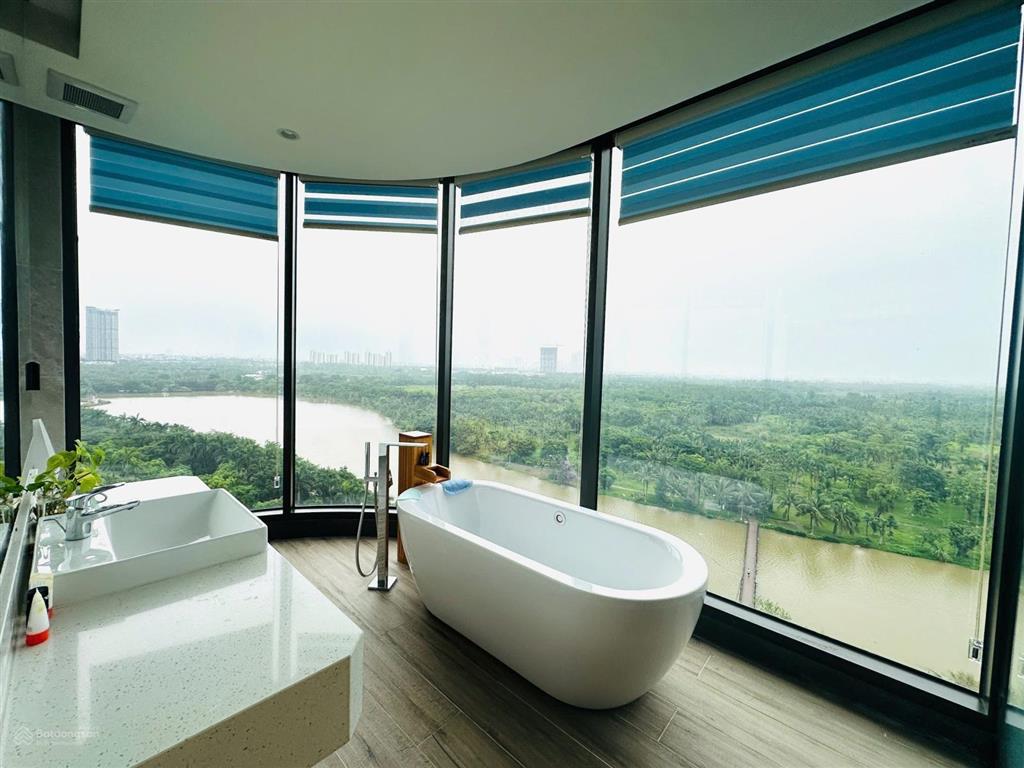 Mời thuê căn hộ 3pn 2wc 114m2 đủ đồ view trực diện hồ thiên nga toà l1 landmark.hl 0964 007 *** ạ