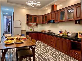 Bán nhà ngô tất tố, p8, đà lạt, đối diện là công viên cây xanh, đường rộng rãi, khu vực yên tĩnh