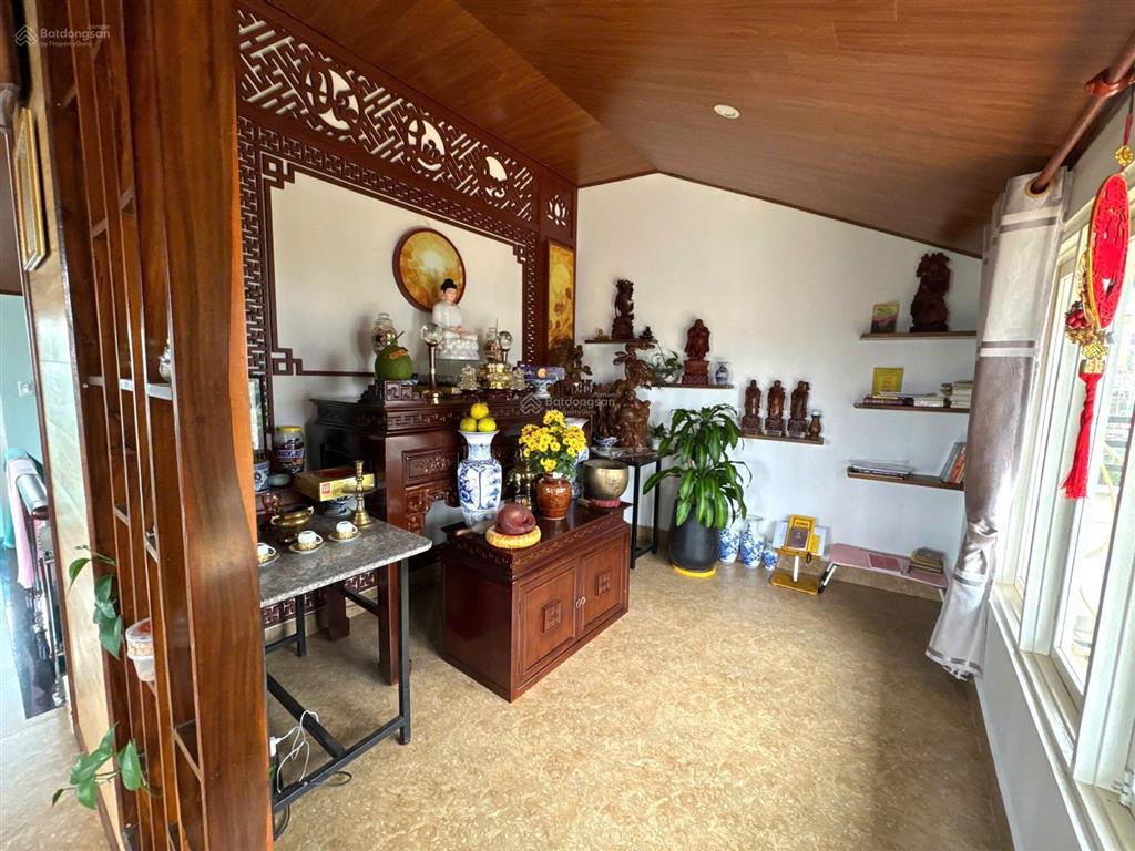 Nhà xây kiên cố định cư hay cải tạo làm khách sạn thật tuyệt.