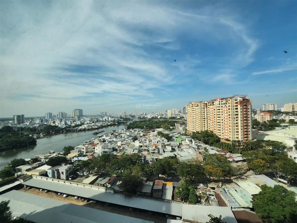 Sốc, sốc, bán 2pn /2wc 7,5 tỷ tầng cao, view sông delasol