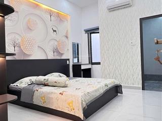 Nhà đẹp 4 tầng, bề ngang đẹp 5m sát vincom, gần rạch xuyên tâm & đh văn lang