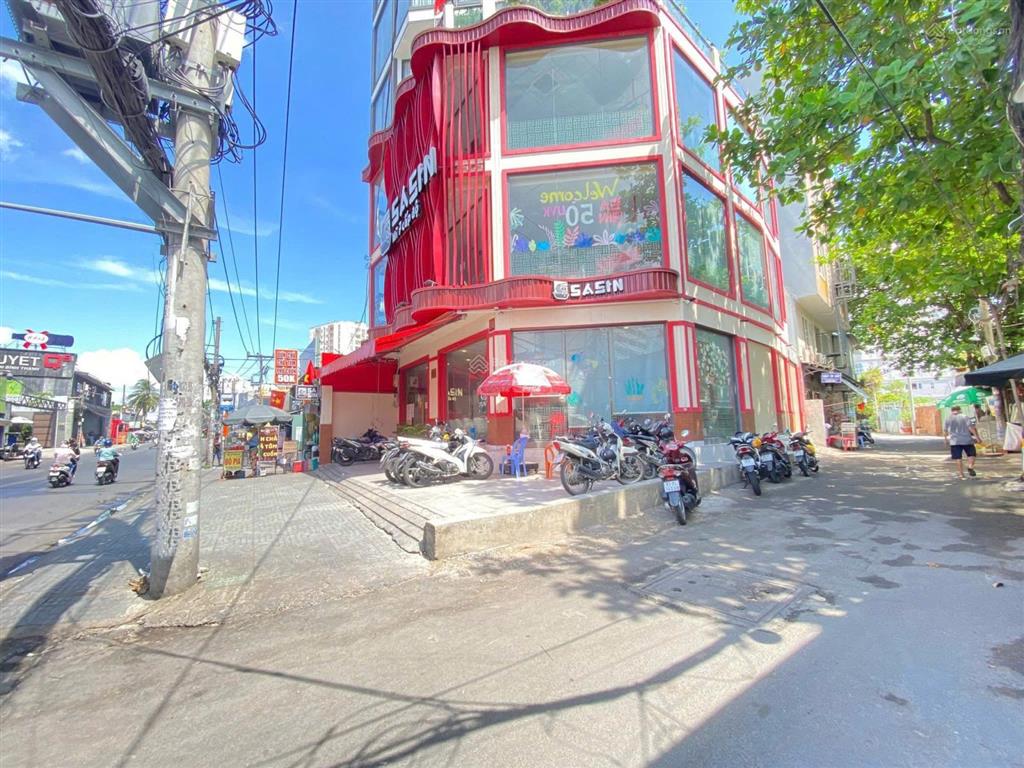 Bán lô đất ngay vuông đẹp 4x15m sát bên trường đại học hutech, xe hơi tận cửa giá 9 tỷ