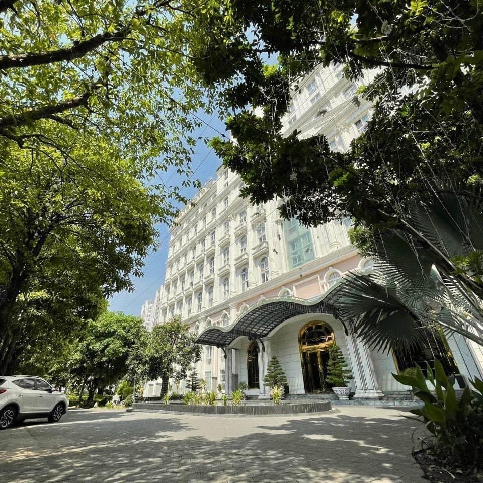 Chcc full nội thất, dịch vụ cho thuê ngắn hạn và dài hạn trung tâm q7