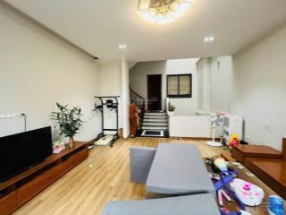 Phố vip cát linh, sát phố, 10m ra ô tô đỗ, nhà dân xây, 2 mặt ngõ thoáng sáng, 52m2*5t