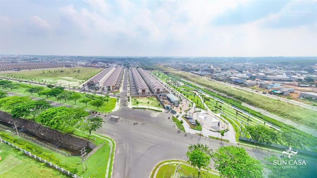 Sun casa square sở hữu nhà phố 2 mặt tiền giá tốt nhất vsip 2 tt 30% nhận nhà ngay, ck 300tr