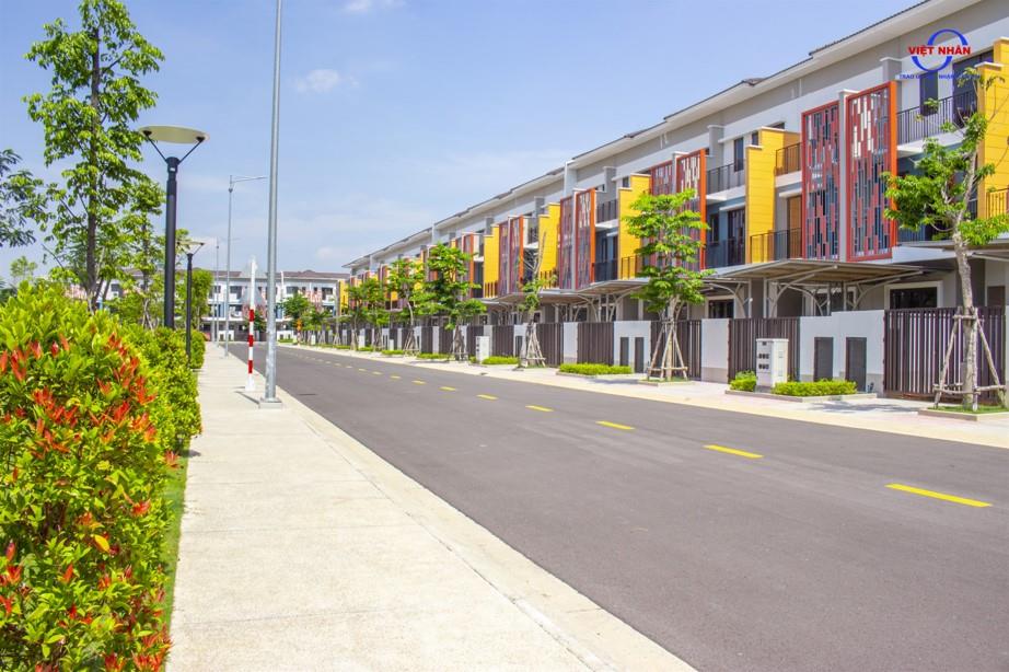 Nhà liền kề sun casa central  view công viên hướng nam  sổ hồng sẵn, hỗ trợ vay 80%