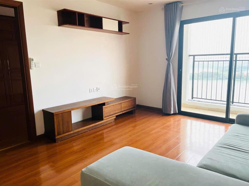 Bán căn hộ tòa b hateco hoàng mai dt 107m2 gồm 3 phòng ngủ 2 wc giá 5,5 tỷ. 0983 873 ***