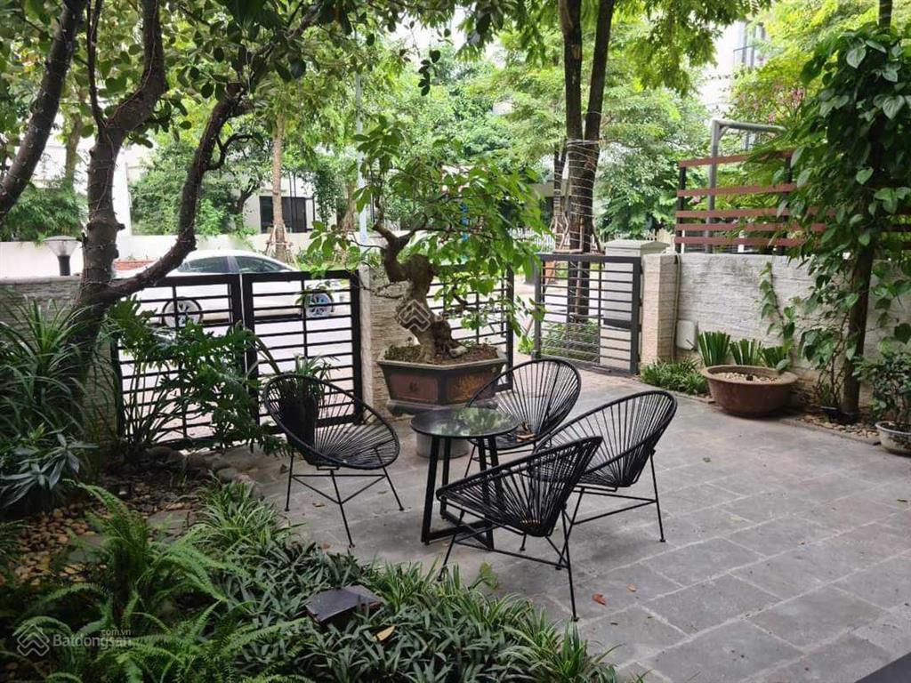 Cho thuê biệt thự vinhomes thăng long dt 130m2, 18 triệu/tháng,  0888 801 ***