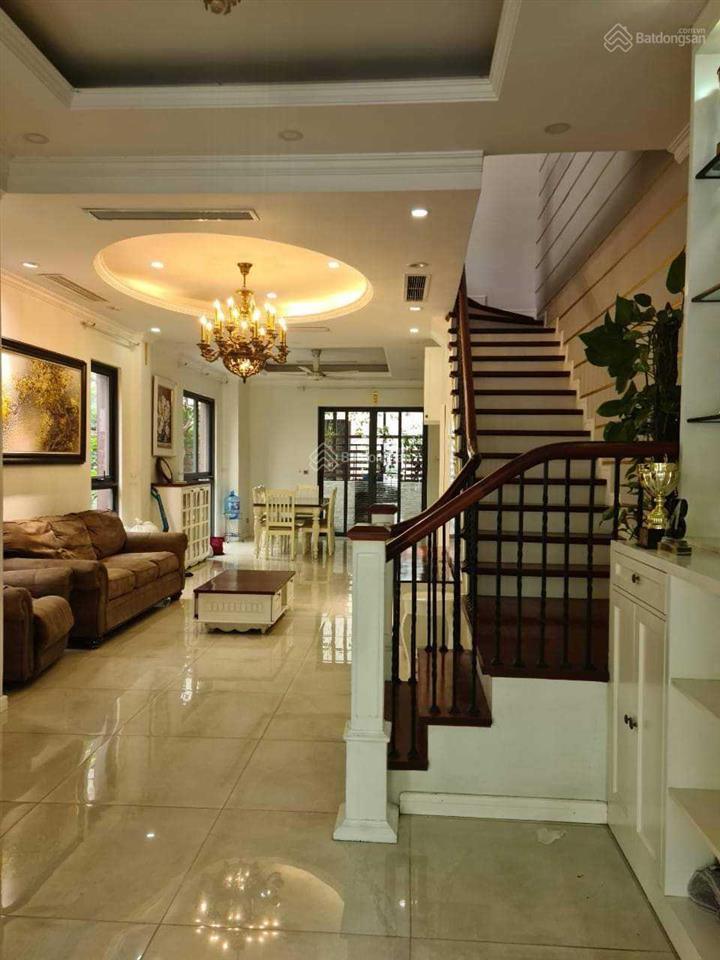 Cho thuê biệt thự vinhomes thăng long dt 130m2, 18 triệu/tháng,  0888 801 ***