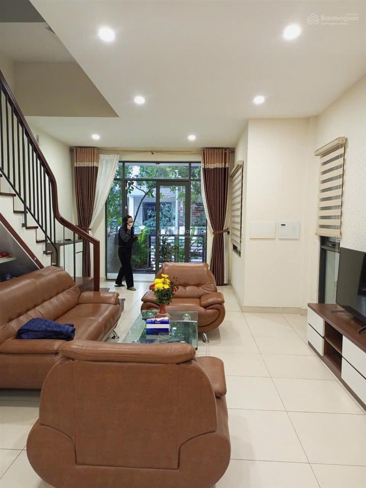 Cho thuê bt mặt hồ vinhomes giá chỉ 26 triệu/th