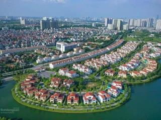 Bán lô góc giá rẻ 175 triệu/m2, full nội thất