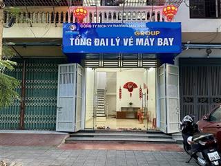 Bán nhà mặt phố trung tâm tây hồ, 56m2 x mt 4m, vỉa hè đá bóng, 2 mặt tiền trước sau