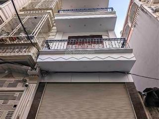 Bán nhà lạc long quân, 75m2 x 6t x mt 5m, dân xây thang máy, 1 nhà ra phố, oto đỗ cửa, hướng đn