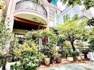 Bán biệt thự pháp, trung tâm tây hồ, 165m2 x 5t x mt 27m, nội thất xịn, ngõ thông gần phố