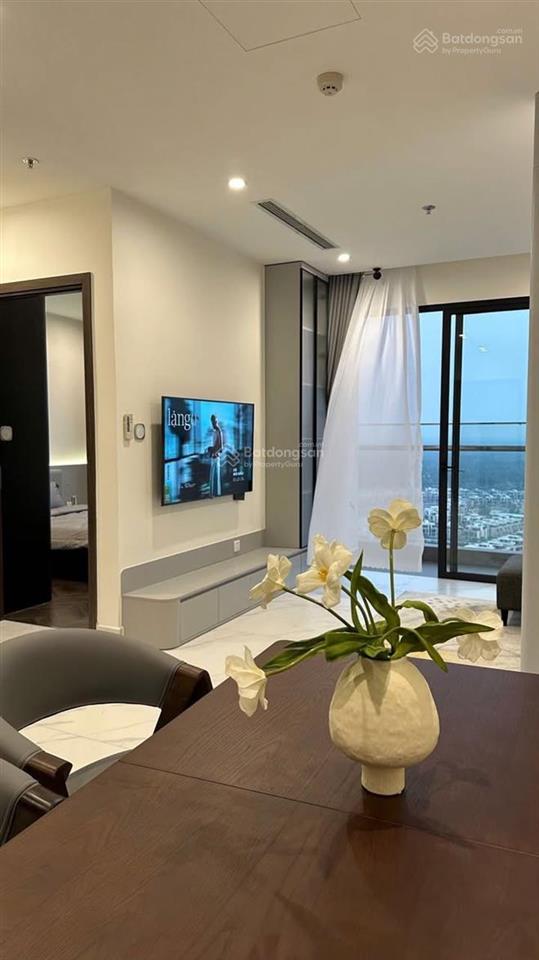 Cho thuê căn hộ cao cấp vinhomes grand park 6 triệu 2pn