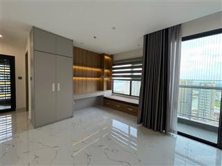 Cho thuê căn hộ cao cấp vinhomes, 2pn2wc, khu vip 5* view cực đẹp và mát