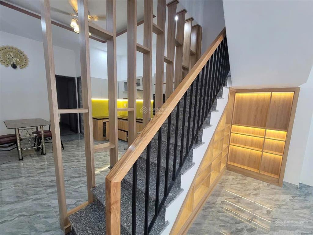 Nhà 2 tầng mặt tiền đường 5m5 trần xuân lê  giá chỉ 5tỷ999