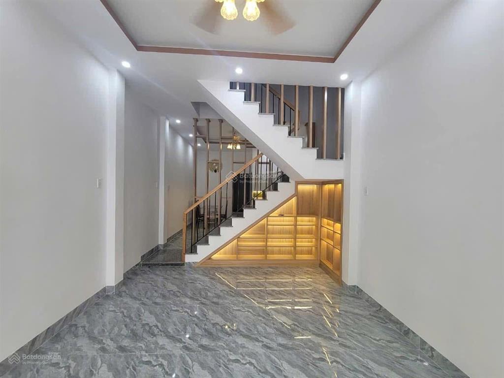 Nhà 2 tầng mặt tiền đường 5m5 trần xuân lê  giá chỉ 5tỷ999