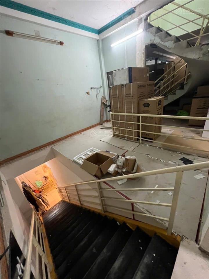 Mặt tiền đồng khởi  tân hiệp, vị trí đẹp đang có dòng tiền sẵn 65 triệu/ th, 8.4x24= 202m2