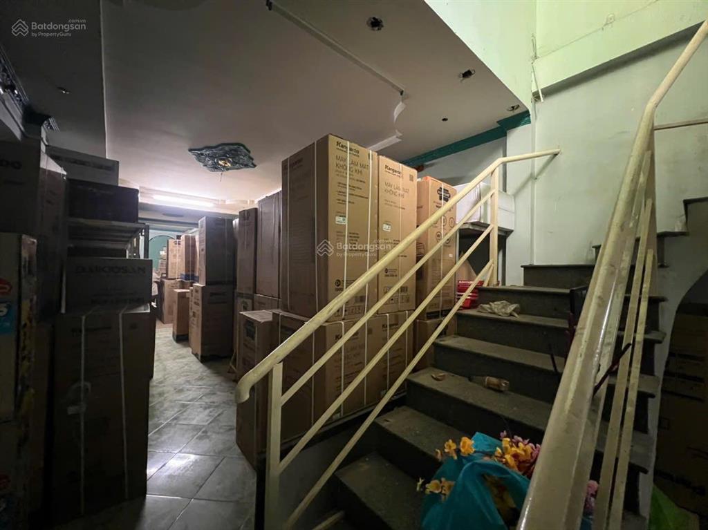 Mặt tiền đồng khởi  tân hiệp, vị trí đẹp đang có dòng tiền sẵn 65 triệu/ th, 8.4x24= 202m2